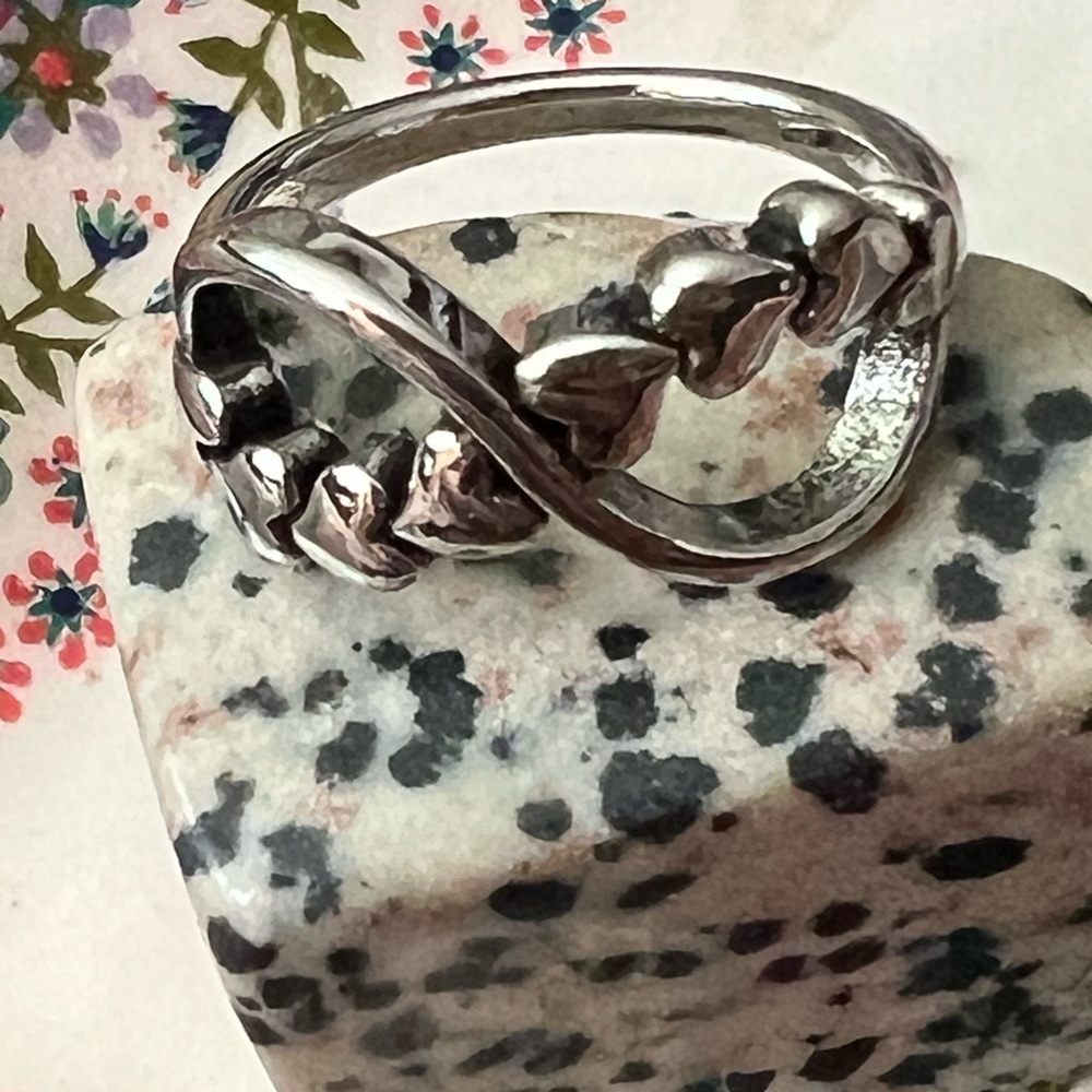 🆕️ Best!! Infinity hearts ring - Picture 9 of 10